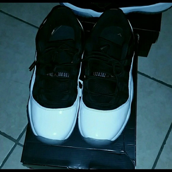 Jordan 11 low