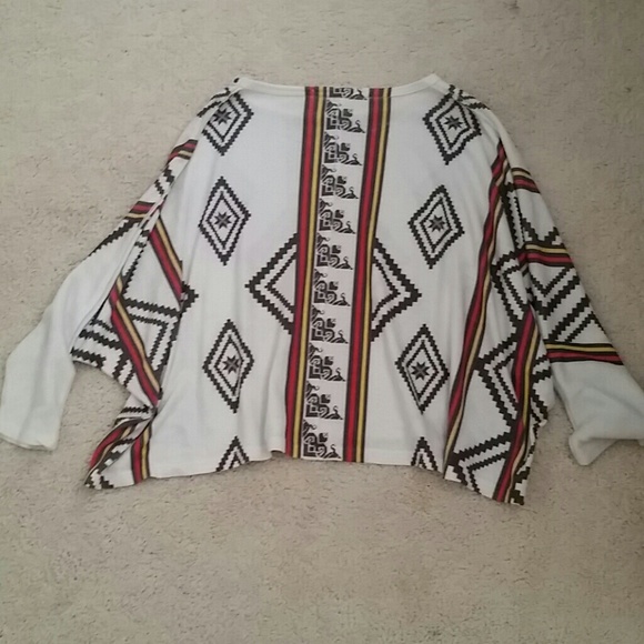 Tribal Print Knit Top - Picture 2 of 4