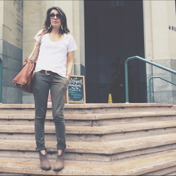 Skinny Ankle-Zip Pants - Picture 4 of 4