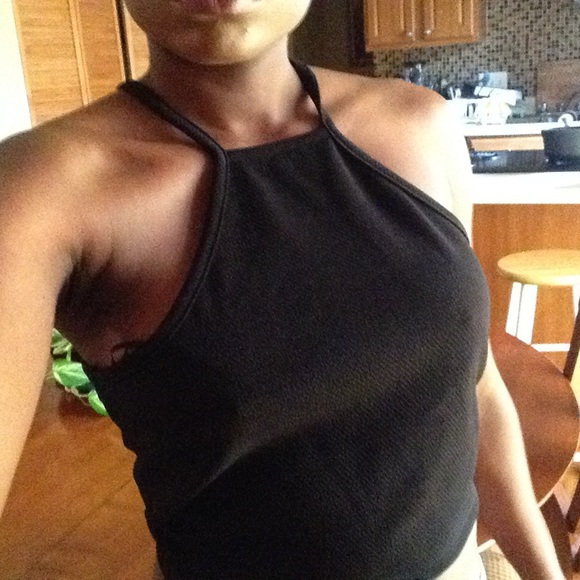 Forever 21 halter neck crop top - Picture 3 of 3