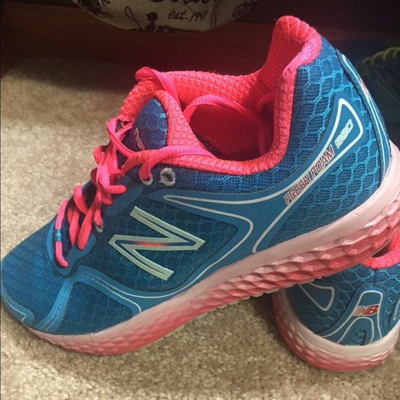 New balance running shoes