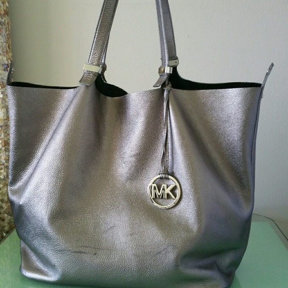 Michael Kors Handbags - Michael Kors XL" Colgate" Bag    ONE DAY SALE