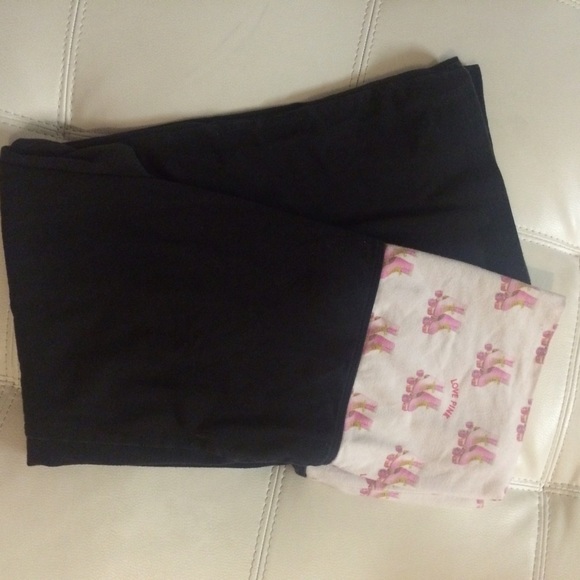 Victoria's Secret Pants - VS crop yoga pants