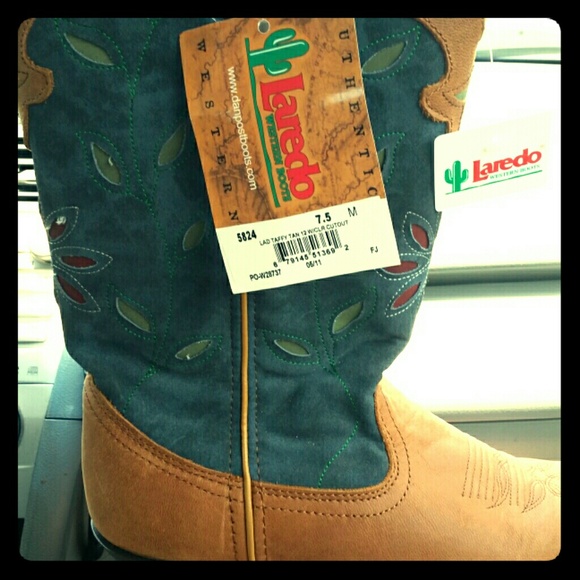 Laredo boots for her!