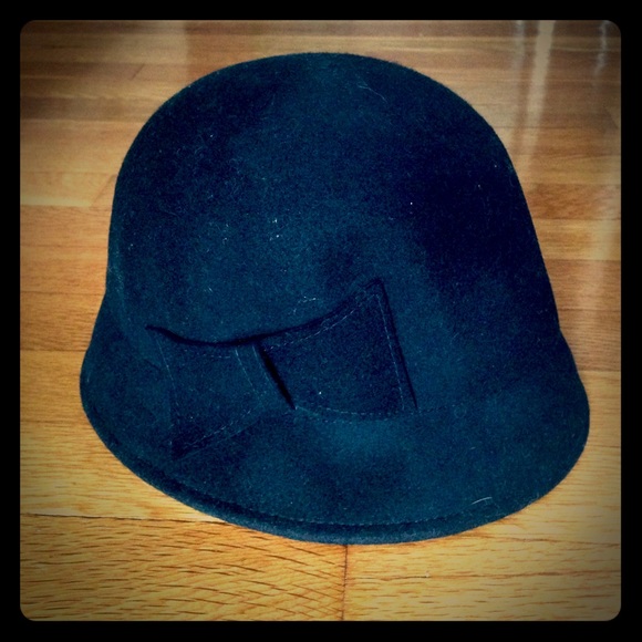 Black cloche hat