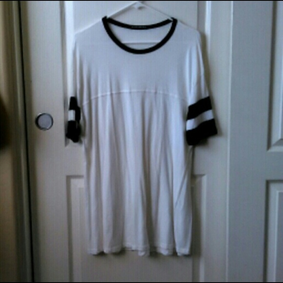 Brandy Melville Tops - NWOT telese top