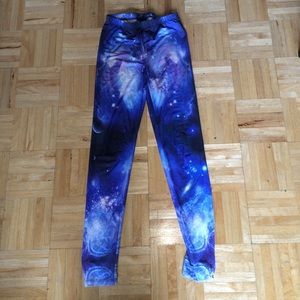Galaxy print leggings