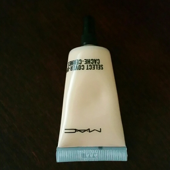 Mac select cover up cache cernes corrector NW20