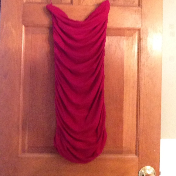 Deep red strapless dress - Picture 1 of 2