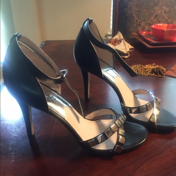 Michael Kors - Picture 3 of 3