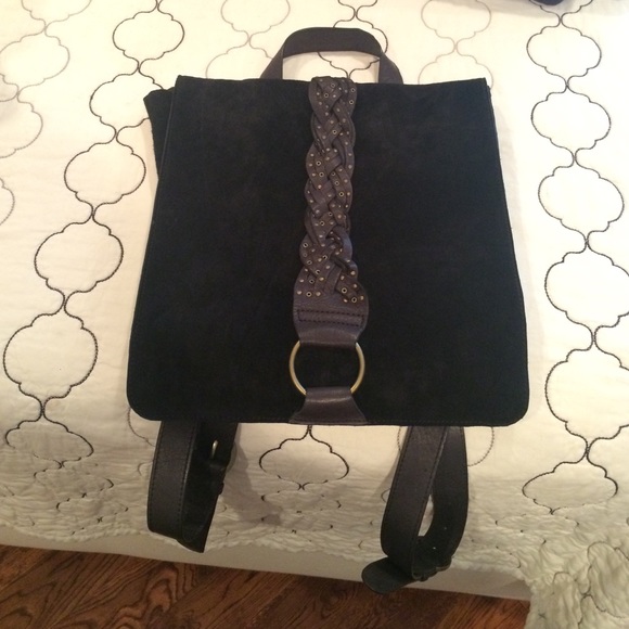 CONVERTIBLE : Leather Backpack to Crossbody Bag
