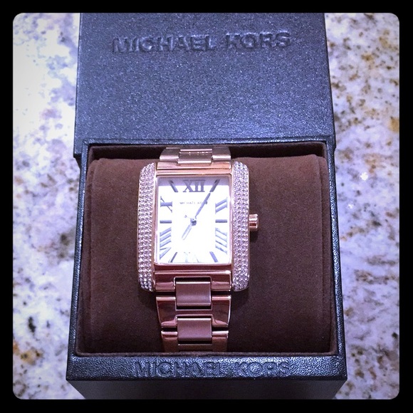 Michael Kors rose gold watch