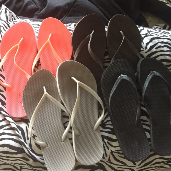 Old Navy Flip Flops!