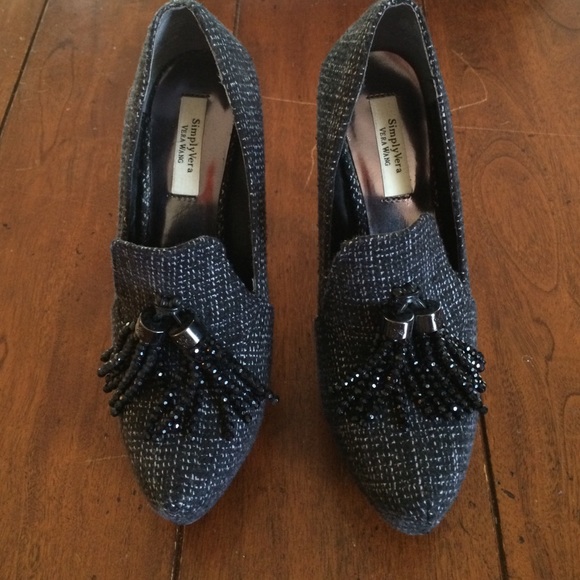 Simply Vera By Vera Wang Tassel Shoes.