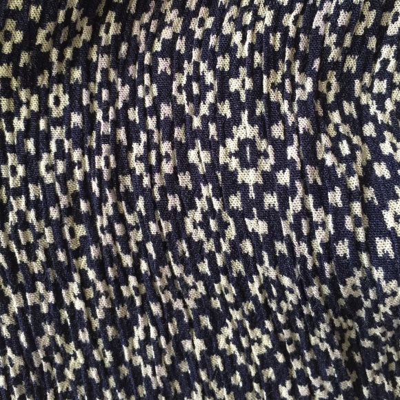 ❌Sold❌ NWOT Flowy Shorts - Picture 3 of 3