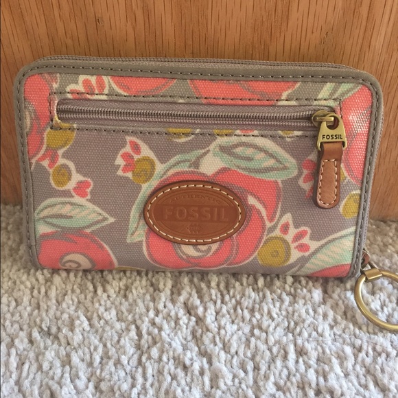 Fossil Clutches & Wallets - Small fossil wallet