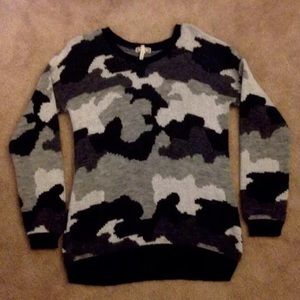 Camo Kirra Sweater