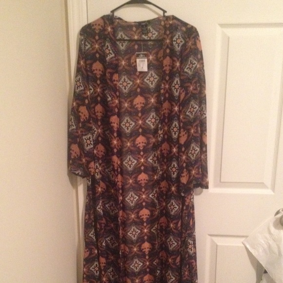 Rue 21 kimono - Picture 1 of 3