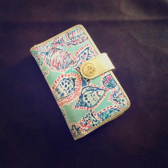 Lily Pulitzer wallet