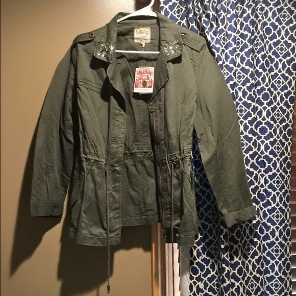 Boutique Jackets & Blazers - Army Green cinch waits jacket
