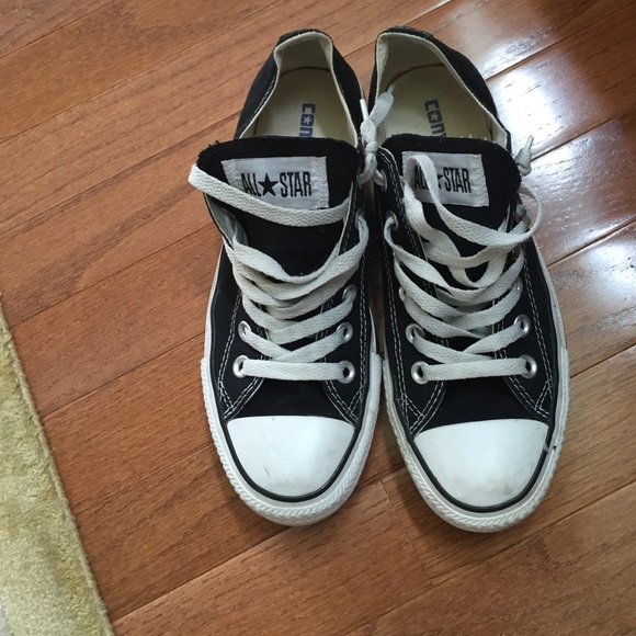 Black converse