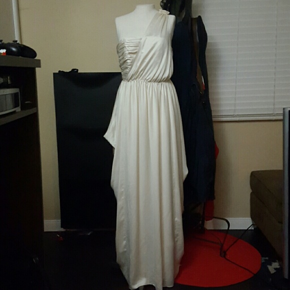 Banana Republic Ivory White Gown.