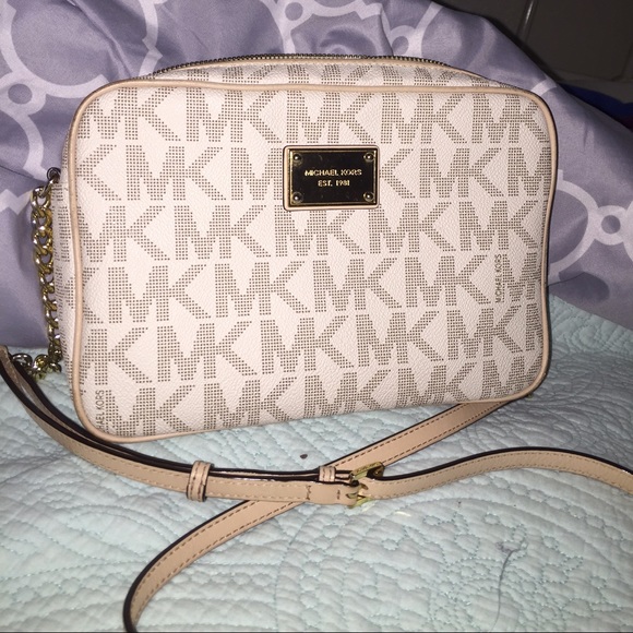 Michael Kors purse