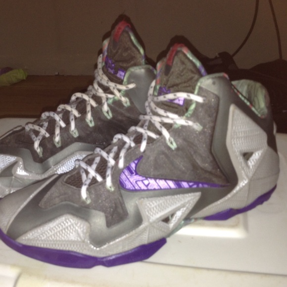 Lebron 11 Grey/Purple