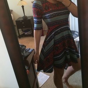 Colorful sleeved dress//Francesca's Collections