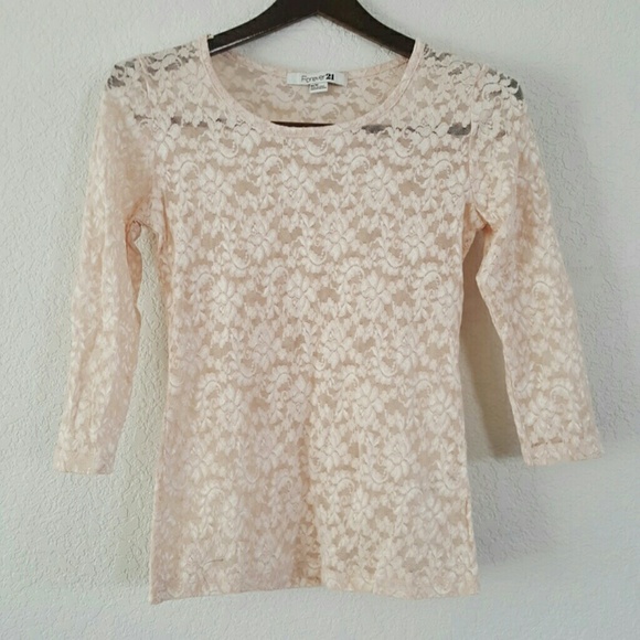 ❌SOLD ❌Brand New Light Pink Knit Top Lacy Material