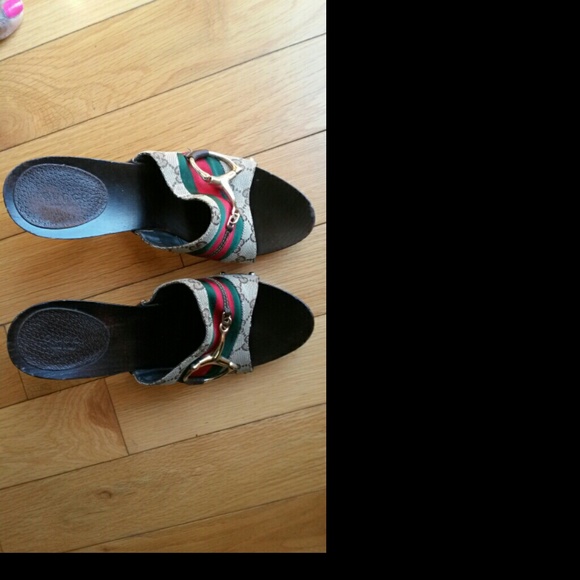 Sandals - Picture 2 of 4