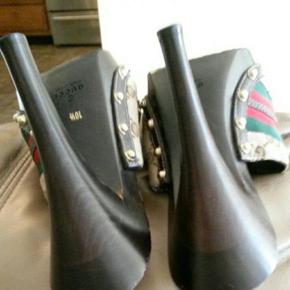 Sandals - Picture 4 of 4