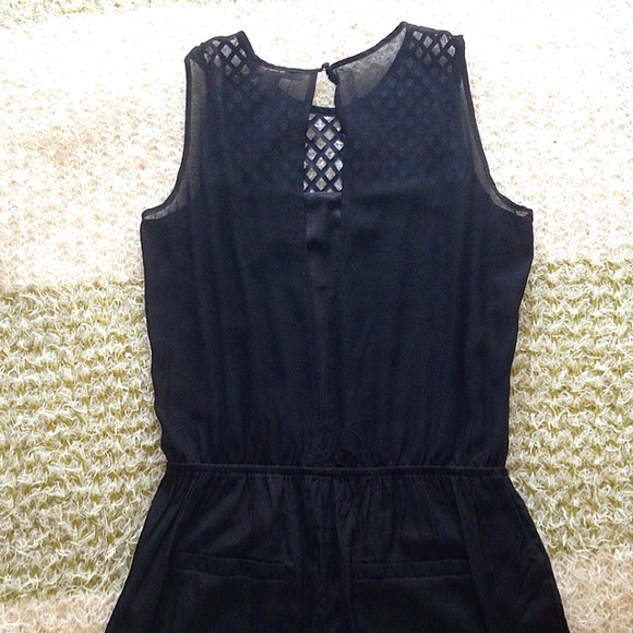 SOLD F21 backless black jumpsuit NWOT - Picture 4 of 4