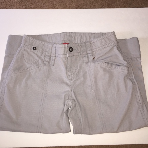 Grey North Face Capris