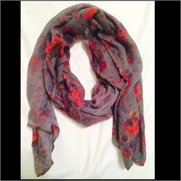 Accessories - 💜Adorable Reversible Scarf💜