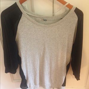 cute shirt with shear arms very comfy