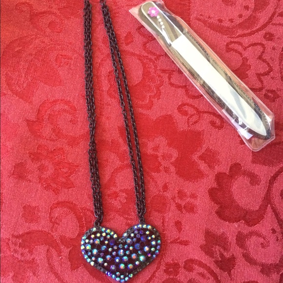 Necklace & Nail File set