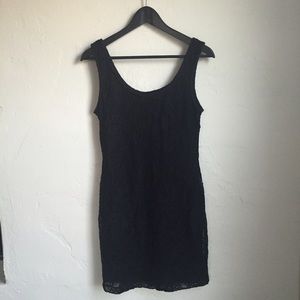 Black Sleeveless Lace Dress