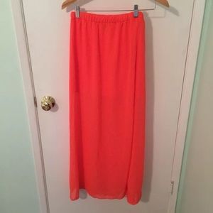Coral maxi skirt. Super great for summer!
