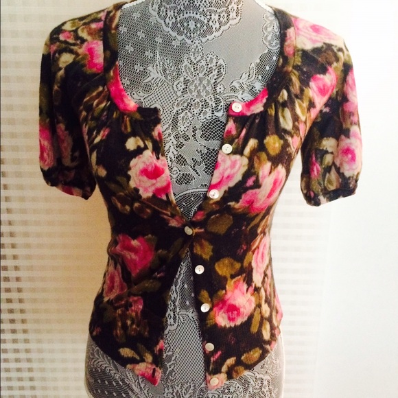 Ann Taylor flower sweater 🌸🌻🌸