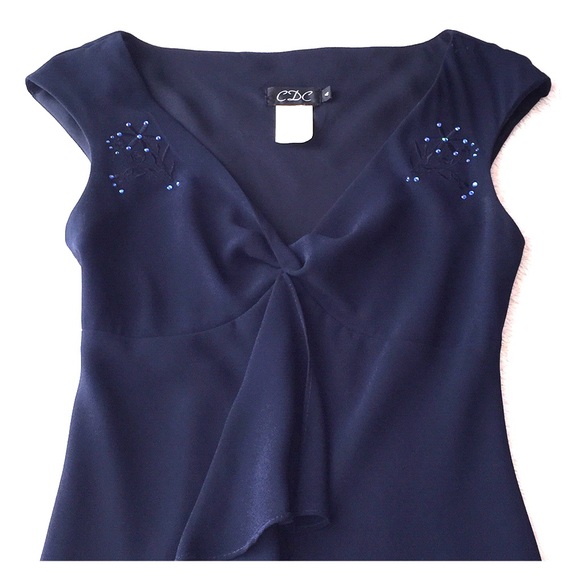 Dresses & Skirts - Navy blue long length STUNNING dress.