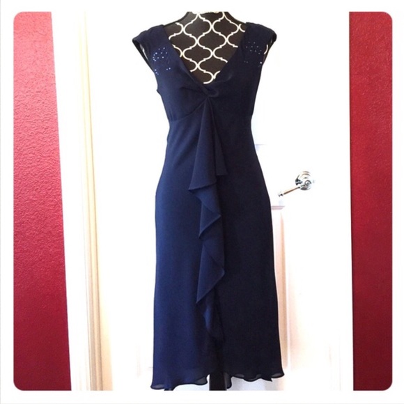 Navy blue long length STUNNING dress. - Picture 3 of 4