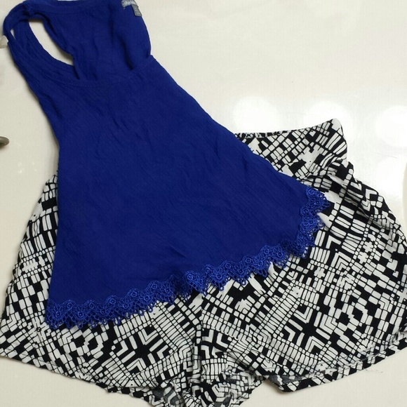 Black and White Pattern Print Shorts