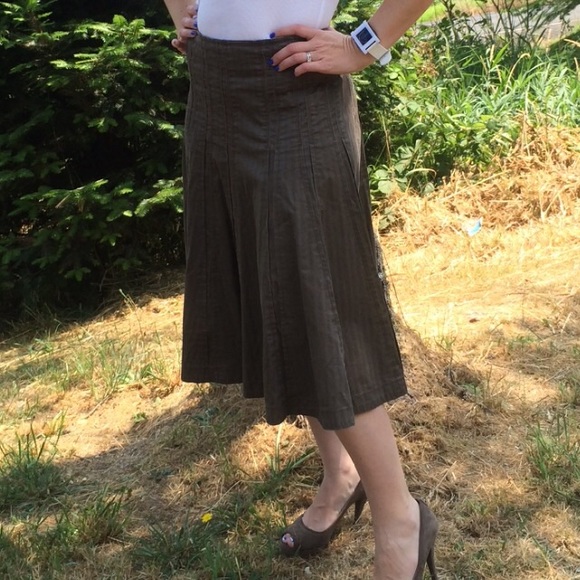CAbi skirt - Picture 2 of 2