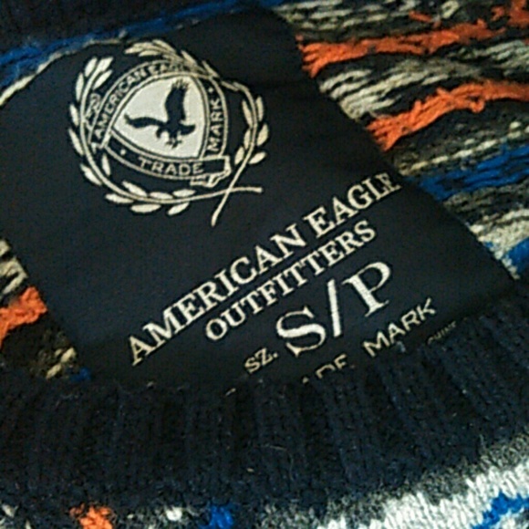 American eagle sweater - Picture 2 of 2
