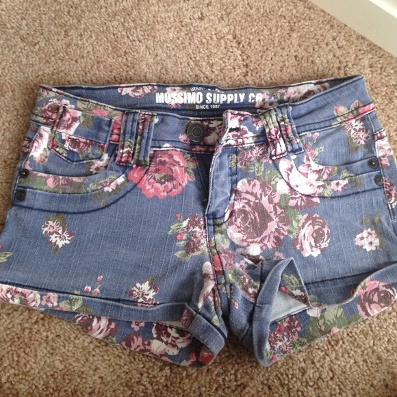 Mossimo floral shorts size 1