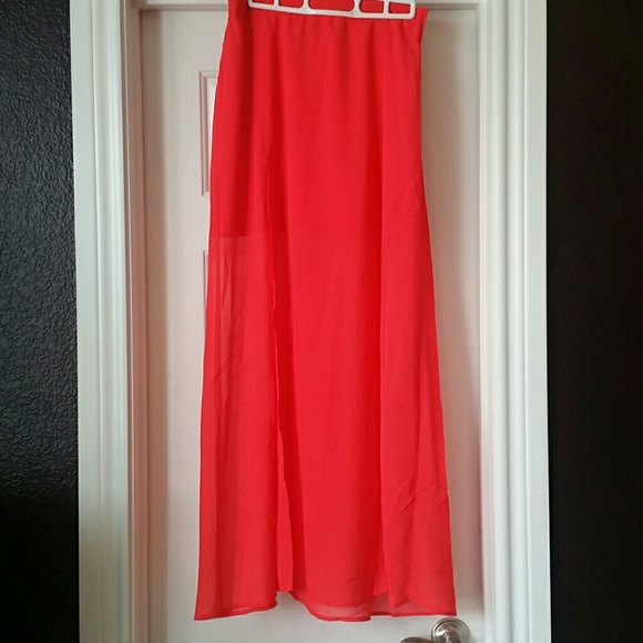 Double spilt front maxi skirt