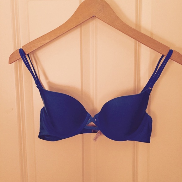 ✨ SALE ✨ Victoria's Secret Blue Bra