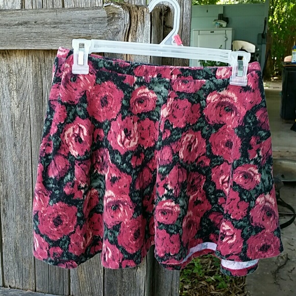 LA Hearts Rose Skirt