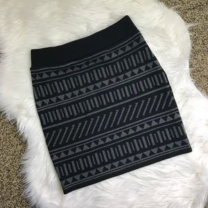 [Forever 21] Sweater Tribal Skirt